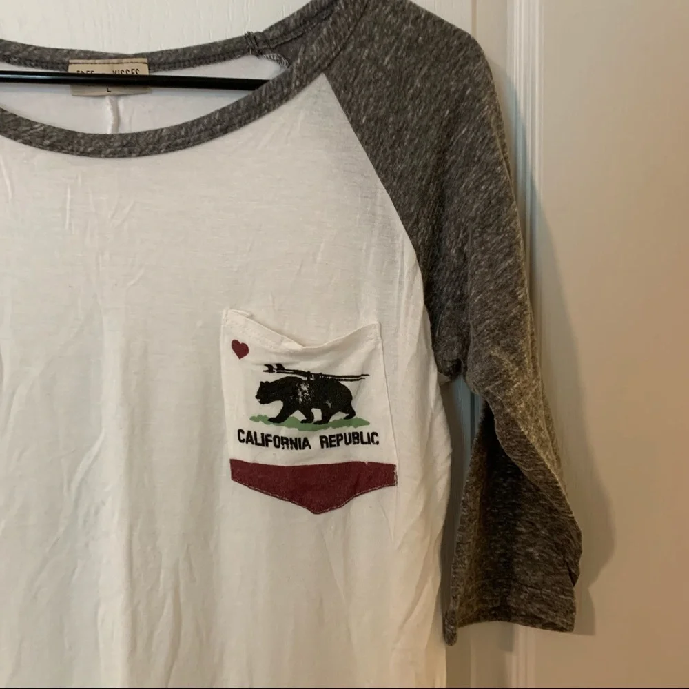 Free kisses California republic top - Picture 2 of 4